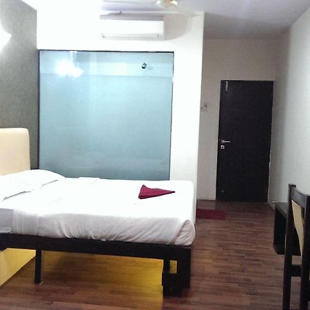 Hotel Enzo International Bengaluru Zewnętrze zdjęcie