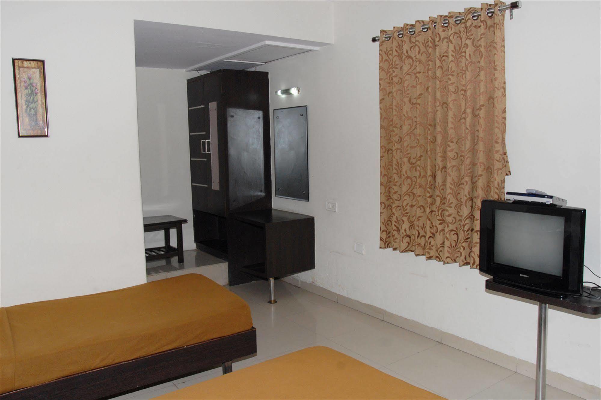 Hotel Enzo International Bengaluru Zewnętrze zdjęcie